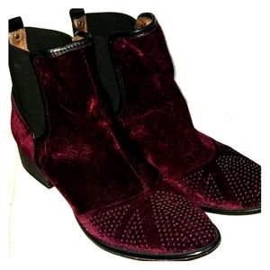 Velvet ankle boots